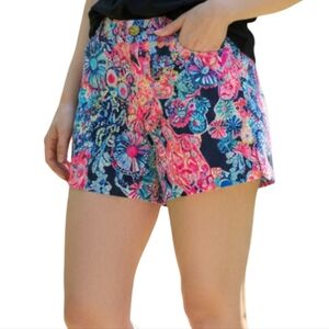 Lilly Pulitzer Jayne Knit Shorts in High Tide Navy in Turtle Amazement 6